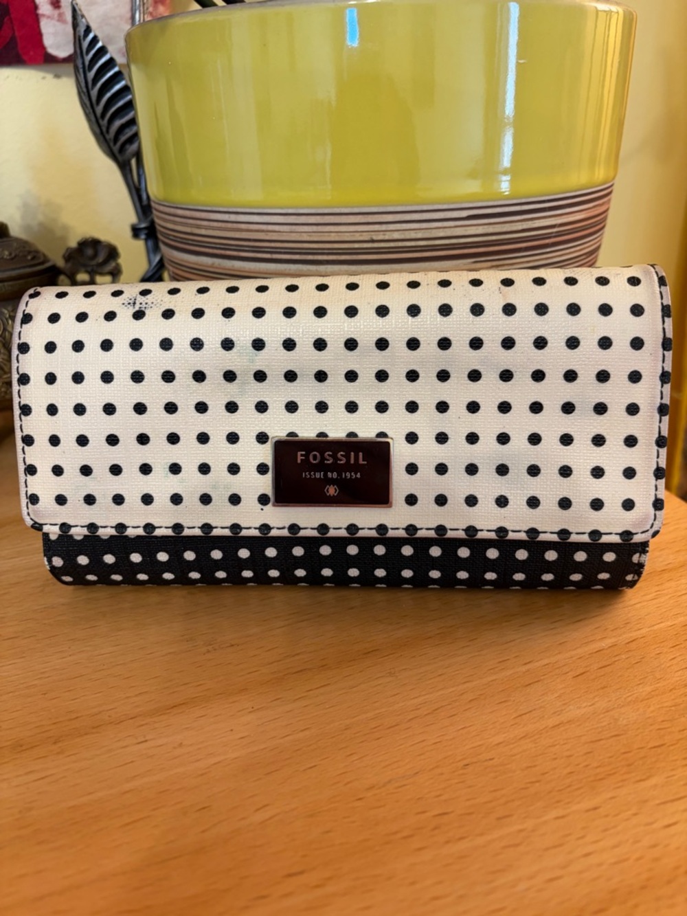 Fossil Issue No. 1954 Wallet Pocketbook Black White Polka Dot Trifold Clutch